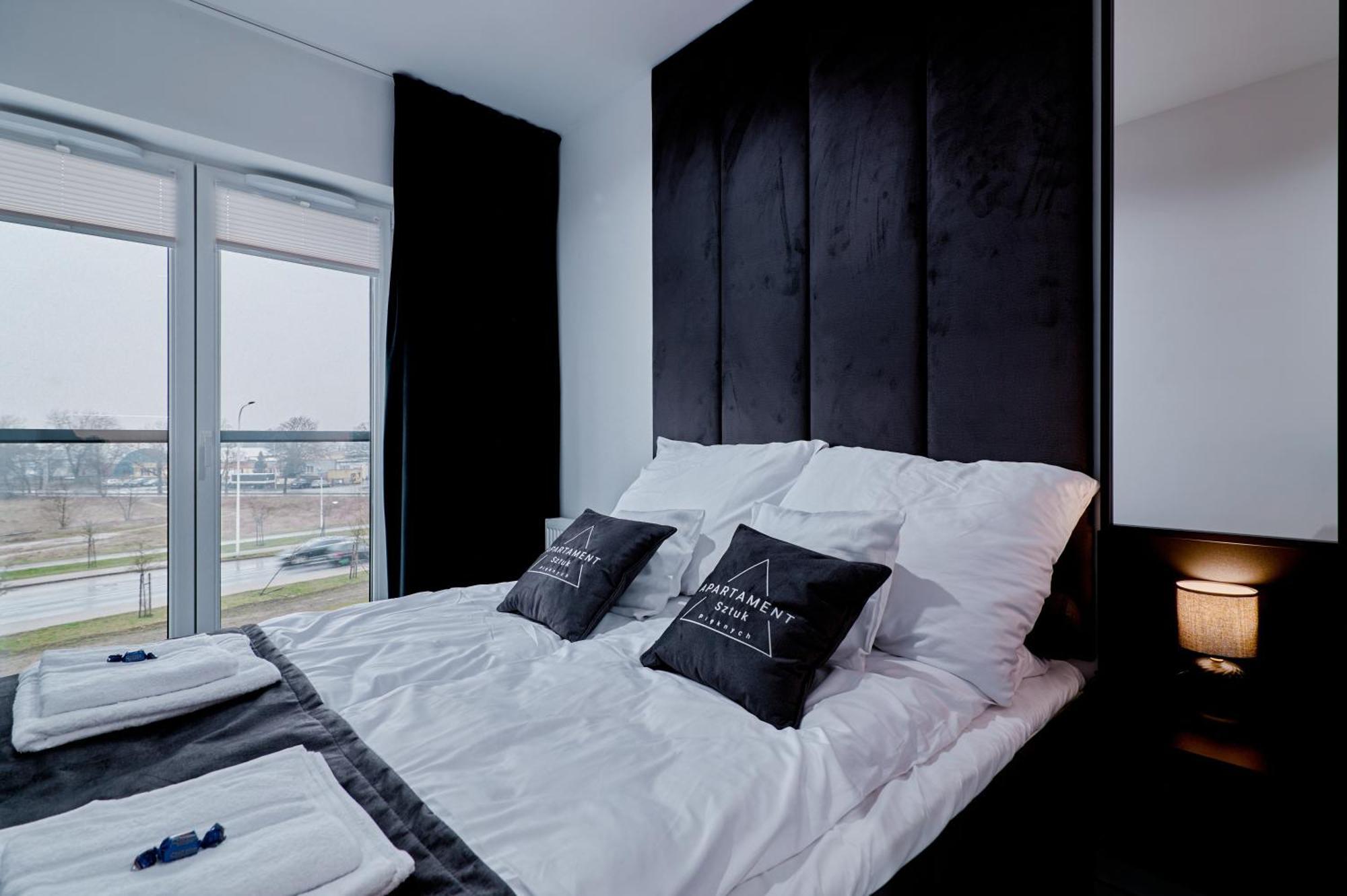 Apartament Sztuk Pieknych 10 Piła Exterior foto